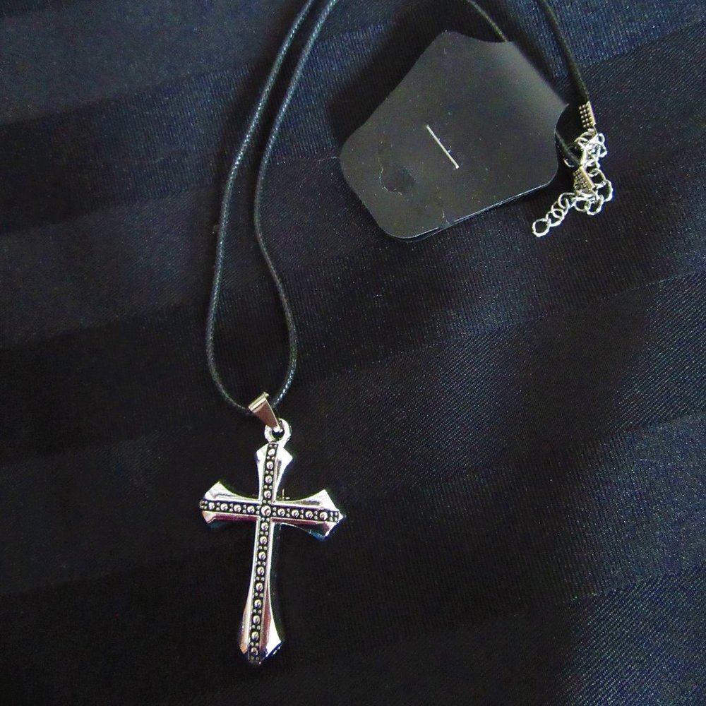 Stainless Steel Pendant Rope Necklace